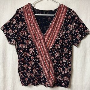 Lucky Brand Women’s Wrap Front Top Size XL Navy Red Mixed Print Elastic Waist